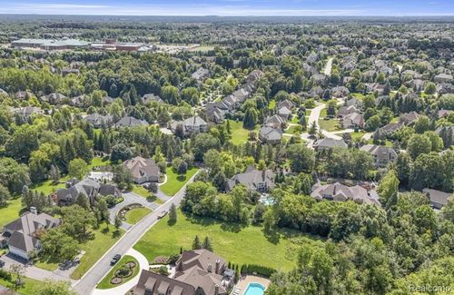 18197 Shelley Pond Ct, Northville, MI, 48168-3543 | Card Image