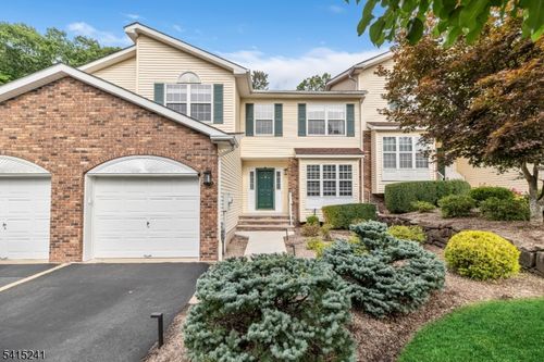 130-130 Butternut Dr, Wayne, NJ, 07470-4953 | Card Image
