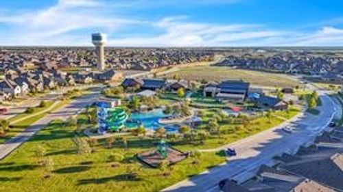 2022 Wellington Pt, Heartland, TX, 75126-8288 | Card Image