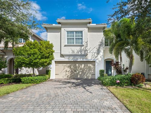 4325 Large Leaf Ln, Hollywood, FL, 33021-2661 | Card Image