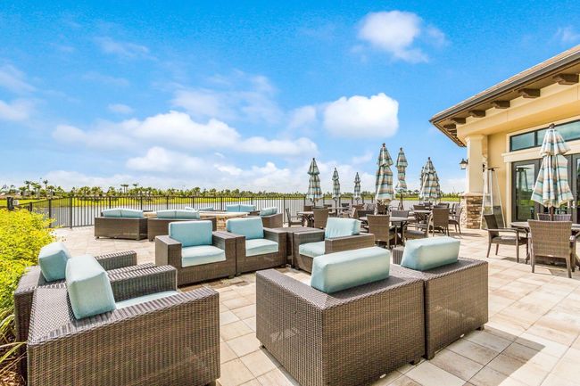7113 Gradford Ct, House other with 3 bedrooms, 4 bathrooms and null parking in Lakewood Ranch FL | Image 74