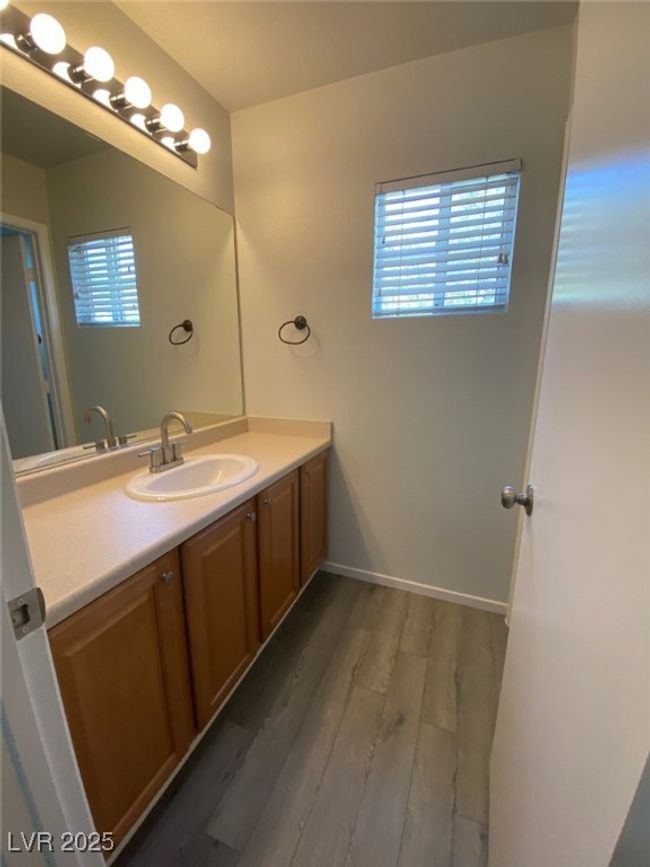 8004 Park Bench Ct, House other with 4 bedrooms, 3 bathrooms and null parking in Las Vegas NV | Image 5