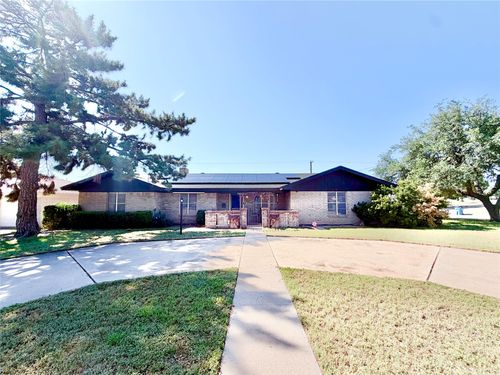 1400 Sunnyvale St, Sweetwater, TX, 79556-1923 | Card Image