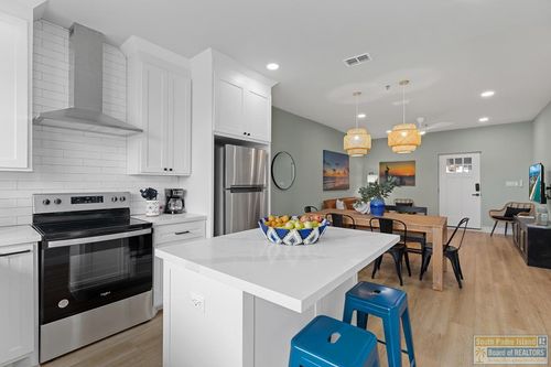 301-111 W Sunny Isle Dr., South Padre Island, TX, 78597 | Card Image