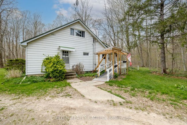 35998 Mcdiarmid Line, House other with 4 bedrooms, 2 bathrooms and 6 parking in Shedden ON | Image 9