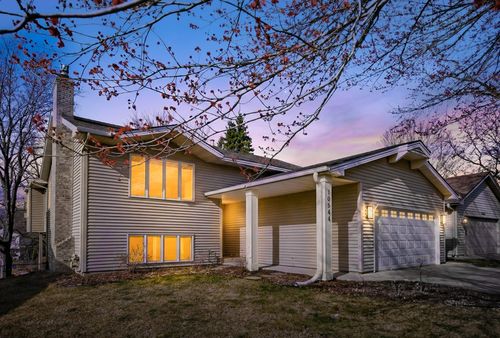 10544 Lee Dr, Eden Prairie, MN, 55347-4814 | Card Image