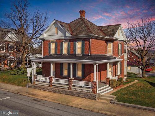 231 Fairview Avenue W, WAYNESBORO, PA, 17268 | Card Image