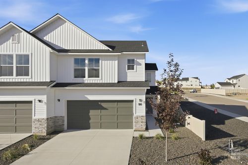 100 Bighorn St, Horseshoe Bend, ID, 83629-5145 | Card Image