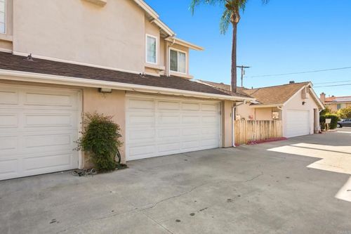 572 Hart Dr, El Cajon, CA, 92021 | Card Image