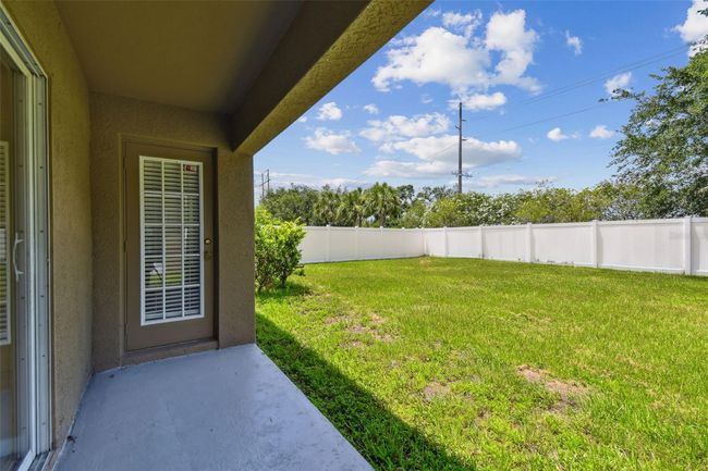 Backyard & Lanai | Image 32