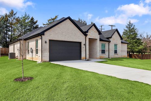 2217 S Peachtree Ct, Denison, TX, 75020-0871 | Card Image