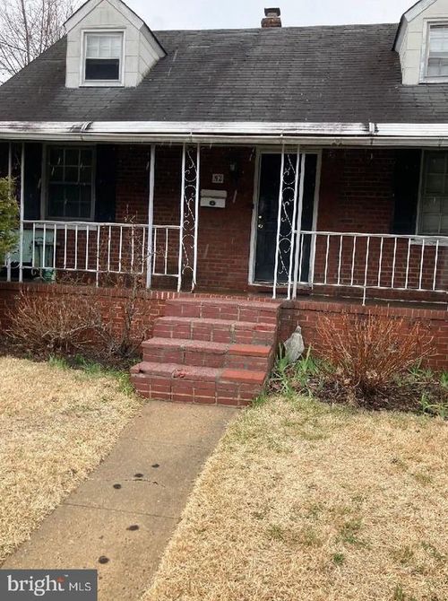 52 Caroline Ave, Hamilton, NJ, 08610-6532 | Card Image