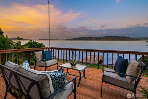 9764 Rainier Ave S, Seattle, WA, 98118-5937 | Card Image