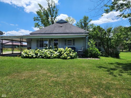 245 W Dixie Bee Rd, Veedersburg, IN, 47987-8478 | Card Image