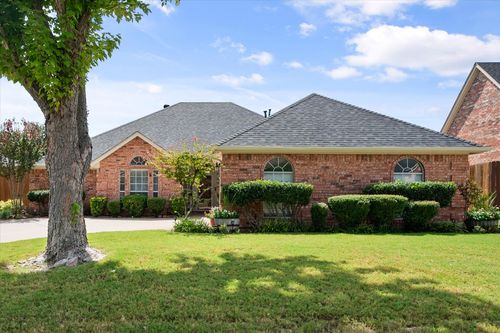2200 Nugent Dr, Mansfield, TX, 76063-5126 | Card Image