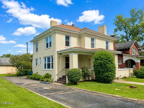 835 Highland Avenue, Bristol, VA, 24201 | Card Image