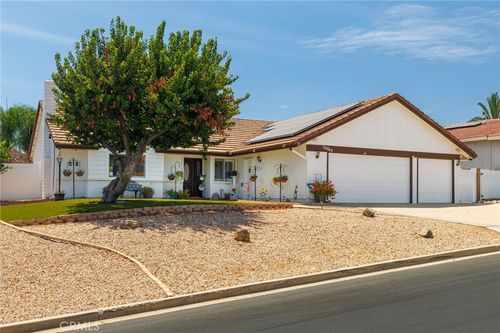 30763 Pyramid Point Dr, Canyon Lake, CA, 92587-7501 | Card Image