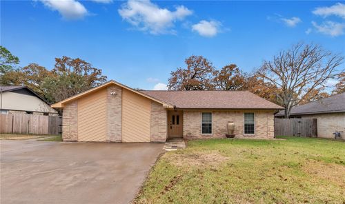 3014 Normand Dr, College Station, TX, 77845-5740 | Card Image