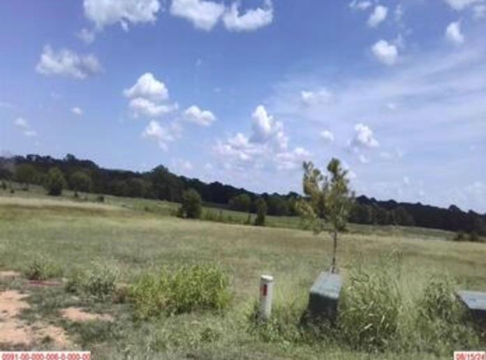 Land in Broken Bow