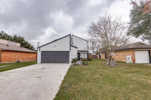 605 S Remington Dr, Angleton, TX, 77515-3331 | Card Image