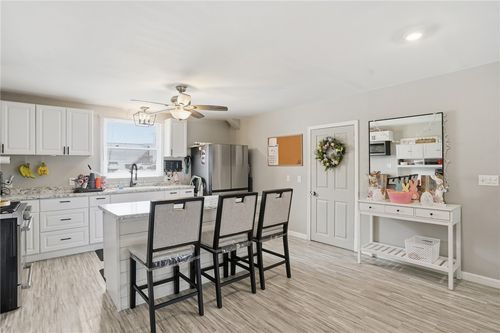 16 Brown St, North Providence, RI, 02904-5634 | Card Image