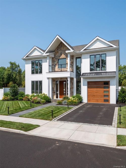 50 Cliff Ln, Levittown, NY, 11756-1011 | Card Image