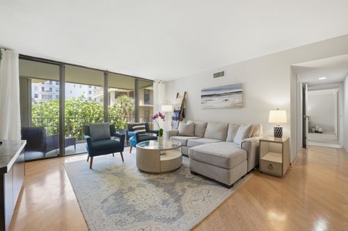 d203-3200 S Ocean Blvd, Palm Beach, FL, 33480-6666 | Card Image
