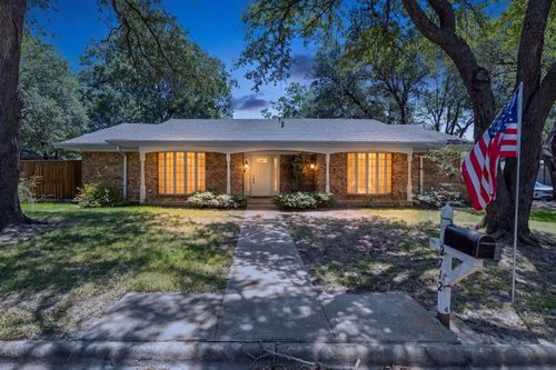 2712 Rix St, Commerce, TX, 75428-3719 | Card Image