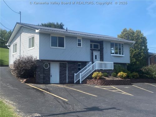 202 Glass Dr, Cross Lanes, WV, 25313-1319 | Card Image