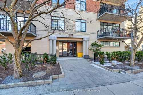 901-374 Cooper St, Ottawa, ON, K2P2P4 | Card Image