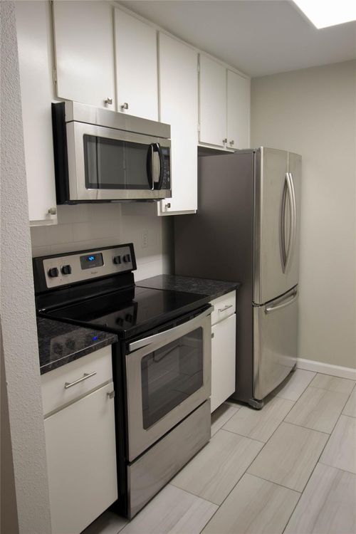 apt-192-7950 N Stadium Dr, Houston, TX, 77030-4440 | Card Image