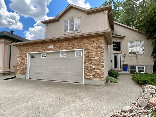 1347 Hleck Pl N, Regina, SK, S4X4R2 | Card Image