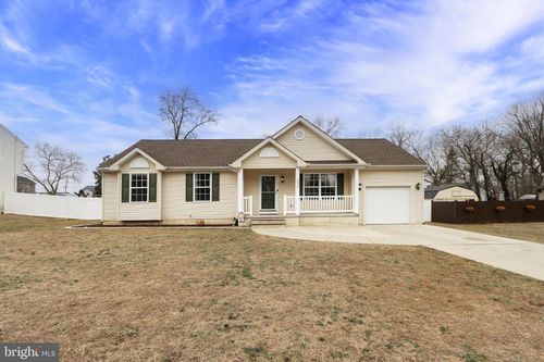 426 Amanda Ct, Vineland, NJ, 08360-6526 | Card Image