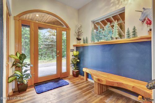 935 Timberline Dr, Girdwood, AK, 99587 | Card Image