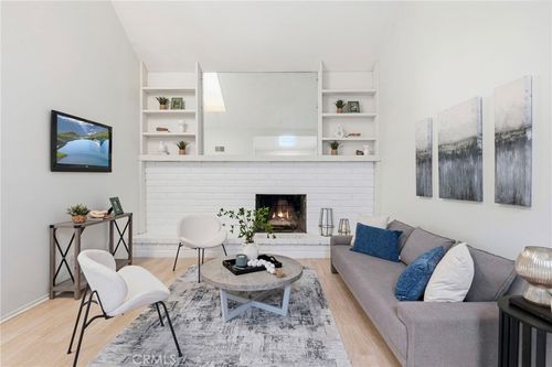 3 Willow Tree Ln, Irvine, CA, 92612-2254 | Card Image