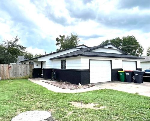 b-2009 Cypress Pl, Springdale, AR, 72762-7656 | Card Image