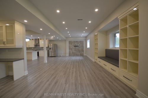 basement-165 Woodgate Pines Dr, Kleinburg, ON, L4H4K5 | Card Image