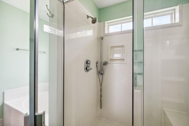 Primary Shower | Image 18