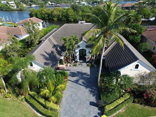 18989 Se Windward Island Ln, Jupiter, FL, 33458-1119 | Card Image