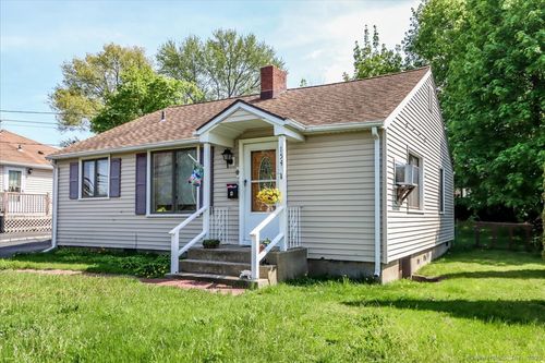 154 Yale Ave, Milford, CT, 06460-6846 | Card Image