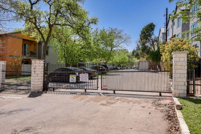 View of gate | Image 20
