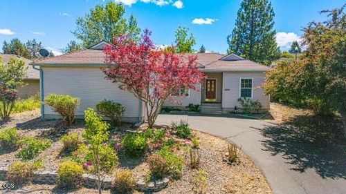 2054 California Ave, Klamath Falls, OR, 97601-2063 | Card Image