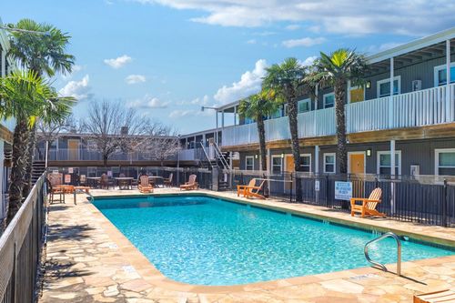 apt-204-2401 Manor Rd, Austin, TX, 78722-2013 | Card Image