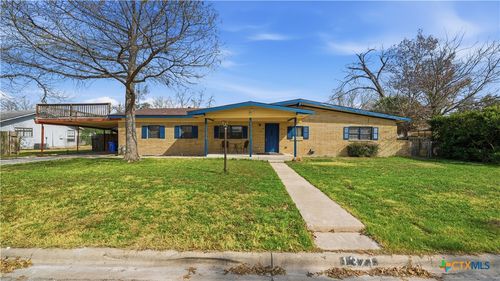 1321 Quail Ln, Seguin, TX, 78155-4023 | Card Image