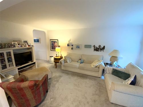 14753 78th Ave, Flushing, NY, 11367-3432 | Card Image