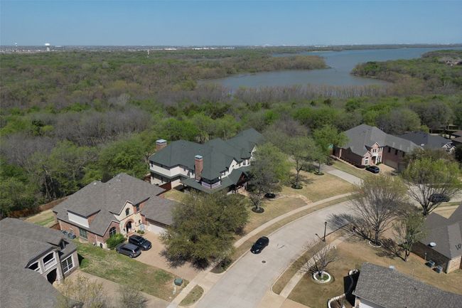 Private access to Joe Pool Lake offers opportunity to explore nature! | Image 5