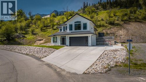 293 Park Dr, Lillooet, BC, V0K | Card Image