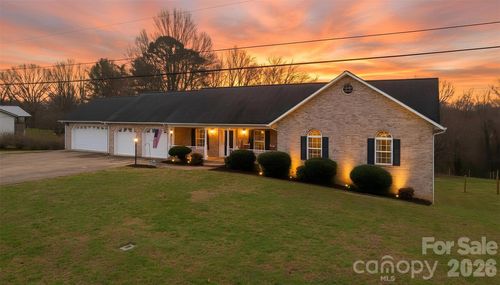 201 Midway Park Ln, Taylorsville, NC, 28681-3677 | Card Image