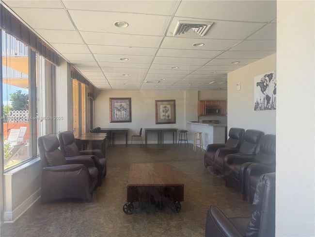 APT-408 - 2450 Ne 135 Th St, Condo with 1 bedrooms, 1 bathrooms and null parking in North Miami FL | Image 16
