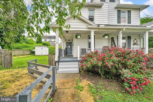 121 E Cumberland Rd, ENOLA, PA, 17025-2510 | Card Image